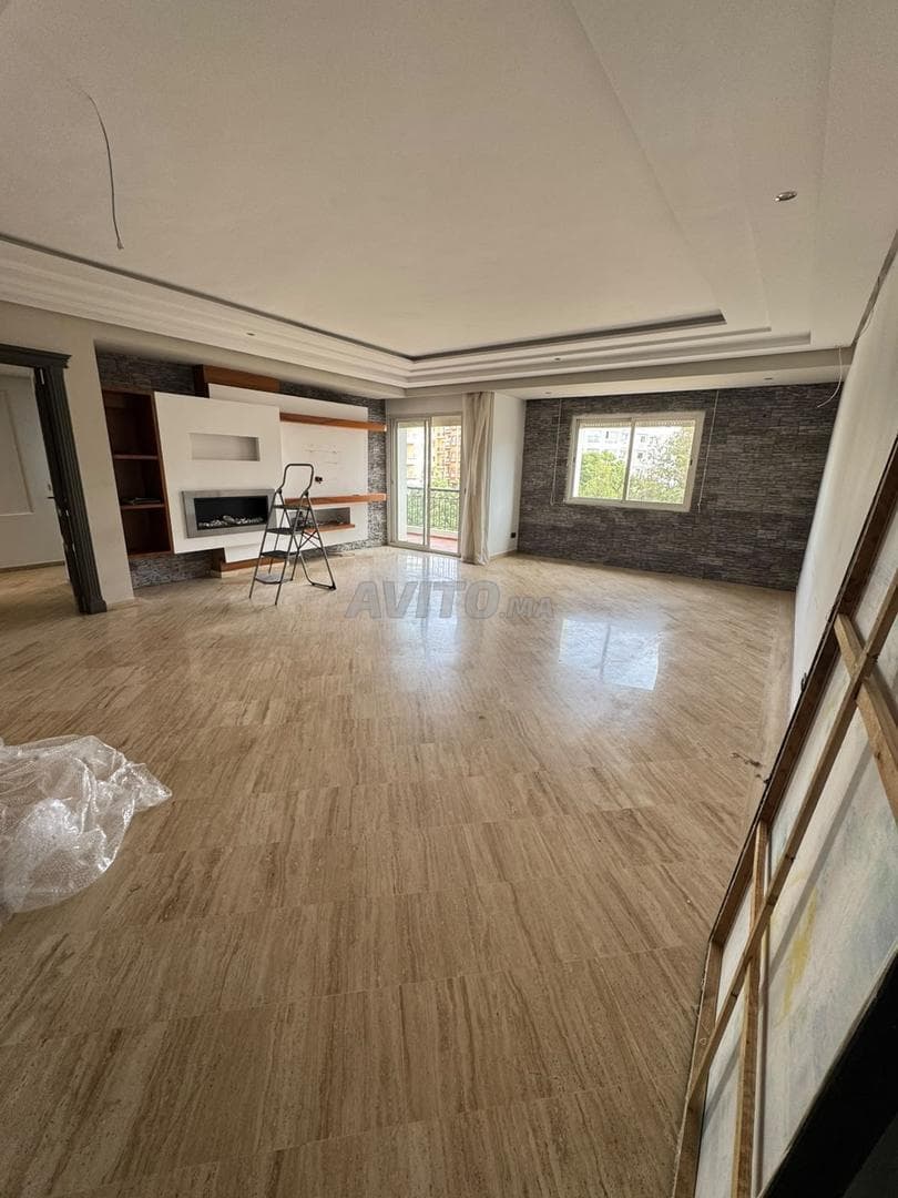 Appartement 3 Chambres à Vendre Quartier Racine - photo 1